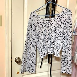 Floral crop top loose fitted sleeve